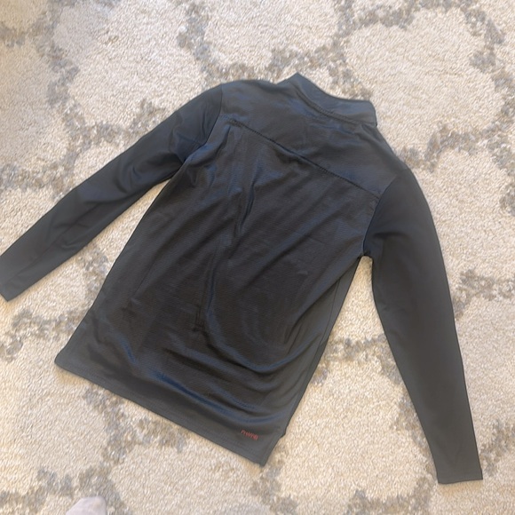 NWT men’s Spyder active top size:S - Picture 7 of 8